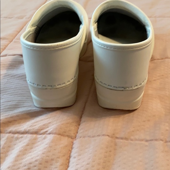 Clogs - Picture 4 of 5